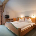 Alpenhotel Badmeister 3* Flattach