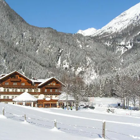 Alpenhotel Badmeister Hotel Flattach