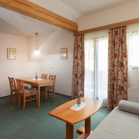 Alpenhotel Badmeister 3* Flattach
