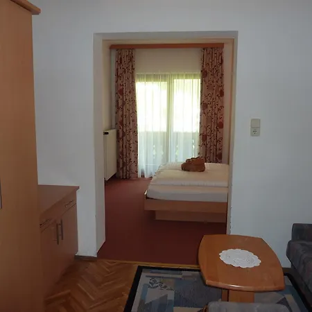 Alpenhotel Badmeister Flattach