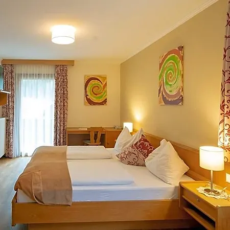 Alpenhotel Badmeister 3* Flattach