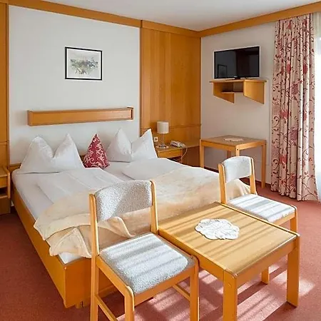 Hotel Alpenhotel Badmeister 3*