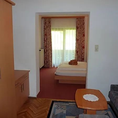 Hotel Alpenhotel Badmeister Flattach