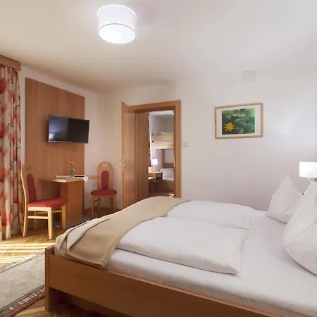 Alpenhotel Badmeister