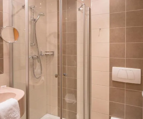 Alpenhotel Badmeister 3* Flattach