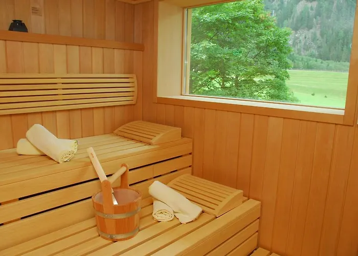 Alpenhotel Badmeister Flattach